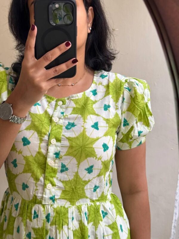Mira Maxi – Soft Cotton Dress with Elegant Prints 🌸 - Image 3